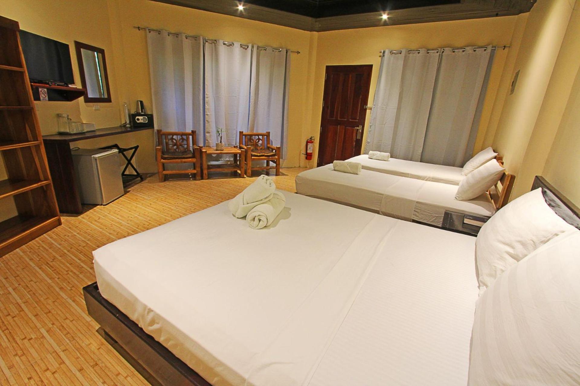 Jonas And Twins Resort General Luna  Esterno foto