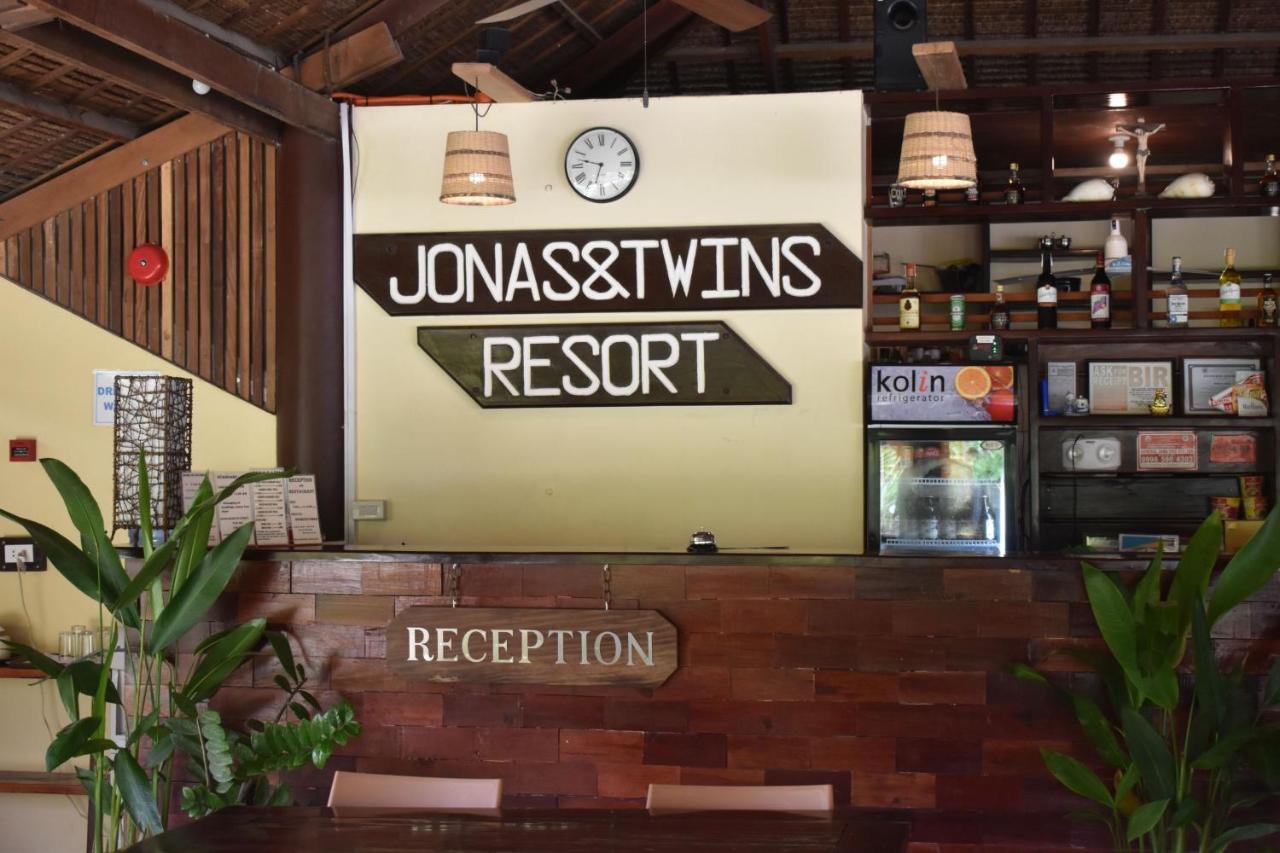 Jonas And Twins Resort General Luna  Esterno foto